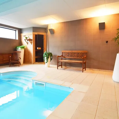 Family Villa, Profondeville, Cleaning Included *